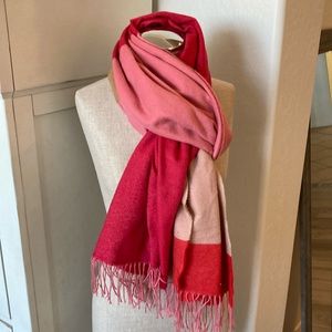 Gap colorblock fringe long scarf